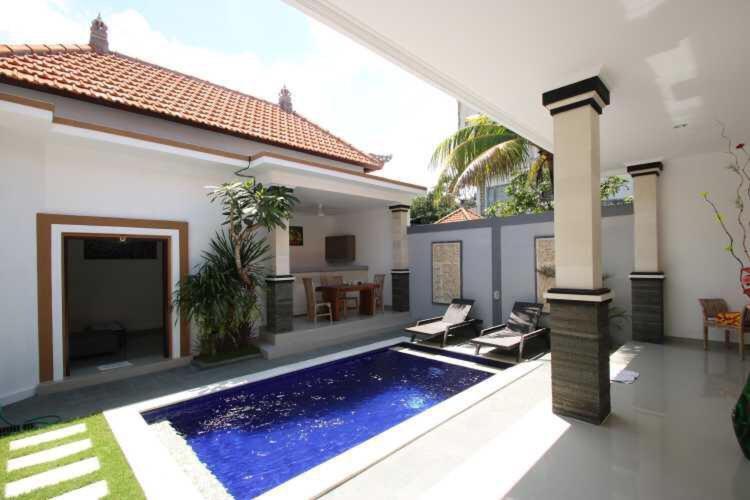 Villa Positano Seminyak Exterior foto
